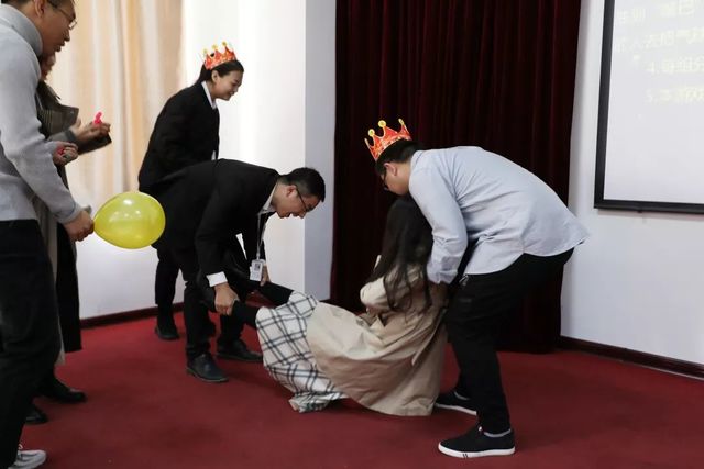 乾港生日會(huì) 乾港生日會(huì)